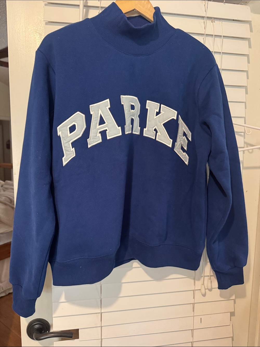 Parker Navy Pullover with light blue Logo